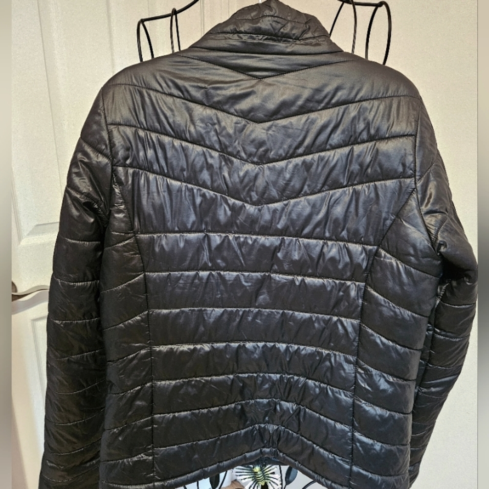 Light Puffer Jacket - Picture 2 of 3